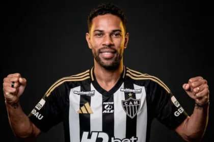 Atlético-MG anuncia contratação de Renan Lodi por cinco anos