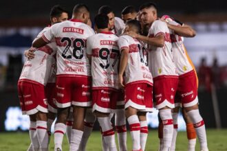 CRB preserva nove titulares e garante continuidade do elenco para 2026
