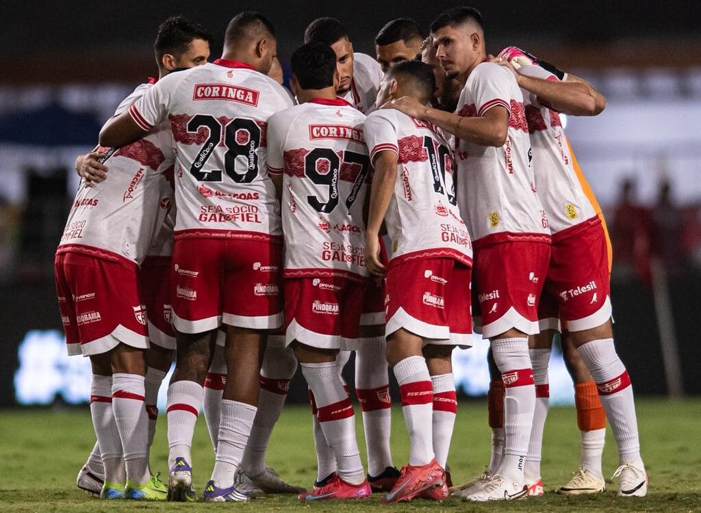 CRB preserva nove titulares e garante continuidade do elenco para 2026