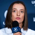 Iga Swiatek minimiza exibição entre Sabalenka e Kyrgios e diz que duelo foi “apenas entretenimento”