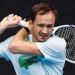 Medvedev encara Fucsovics, Pliskova retorna e Demoliner estreia no segundo dia em Brisbane