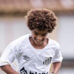 Promessa do Santos rescinde contrato com empresa de Neymar Pai; fundo ligado ao BMG assume carreira