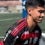 Camisa do Flamengo em treino de Rodrigo Atencio irrita torcedores do Sport