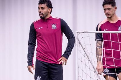 Corinthians avalia preservar atletas durante o Paulistão, afirma coordenador de performance
