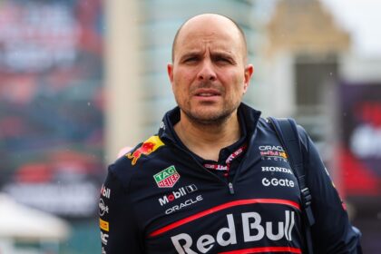 Red Bull confirma permanência de Gianpiero Lambiase como engenheiro de Verstappen em 2026