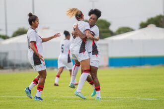 Vitória busca vaga na Série A1 feminina após saída do Fortaleza
