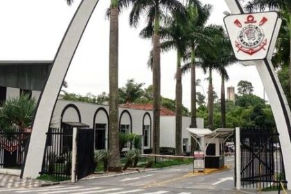 Corinthians quita parcela de R$ 7,2 milhões, tem transfer ban suspenso e vê São Paulo sob investigação financeira