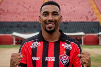 Vitória rebatiza lateral recém-contratado para evitar confusão com meia Matheuzinho