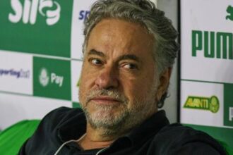 Quatro grupos abandonam base de apoio a Julio Casares no São Paulo
