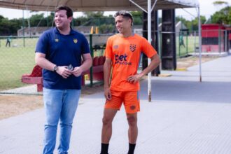 Sport oficializa a contratação do atacante Marlon Douglas
