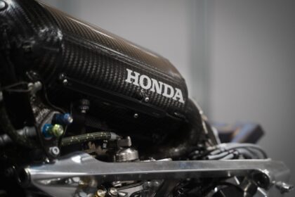 Honda apresenta primeira silhueta do motor que equipará Aston Martin na F1 a partir de 2026