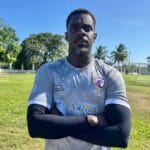 Goleiro Klever, do Falcon, passa por cirurgia nesta terça após fratura na estreia da temporada