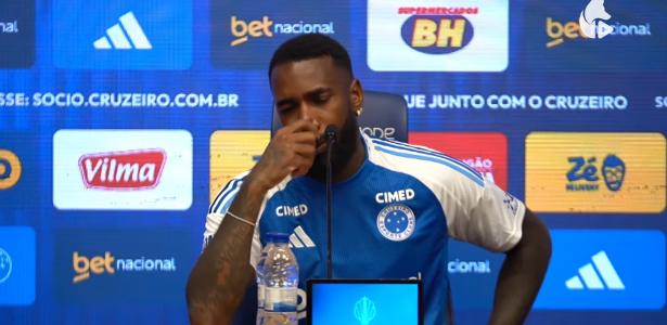 Gerson se emociona na apresentação pelo Cruzeiro e afirma: “Não vou abandonar meu pai”