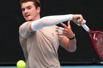 Australian Open: João Fonseca enfrentará Eliot Spizzirri na primeira rodada; Bia Haddad estreia contra Yulia Putintseva