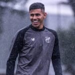 Ceará lucra R$ 8,12 milhões com transferência de David Ricardo do Botafogo para o Dínamo de Moscou
