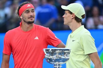 Barbara Schett diz que Zverev está mais atrás de Sinner e Alcaraz na corrida pelos títulos de 2026