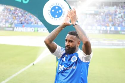 Flamengo vai à Justiça contra Gerson e empresa do pai para cobrar R$ 42,7 milhões