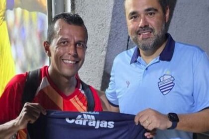 CSA homenageia Didira com camisa 19 após vitória sobre o Penedense