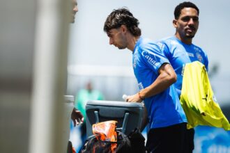Ceni confirma uso de titulares do Bahia contra o Galícia e destaca força de Román Gómez
