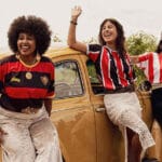 Clubes do Recife lançam camisas retrô em apoio ao filme “O Agente Secreto”