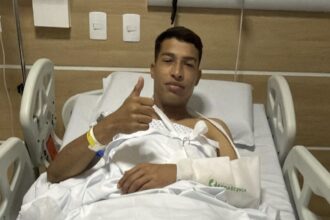 Cirurgia no antebraço afasta goleiro Cadu do Confiança