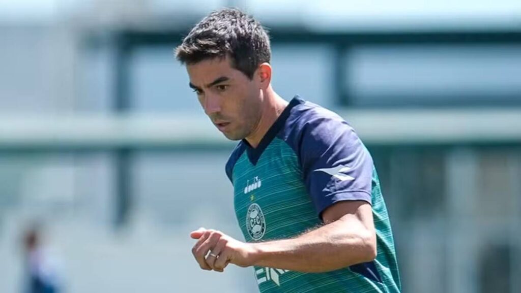 Sport se aproxima de acerto com o uruguaio Carlos de Pena
