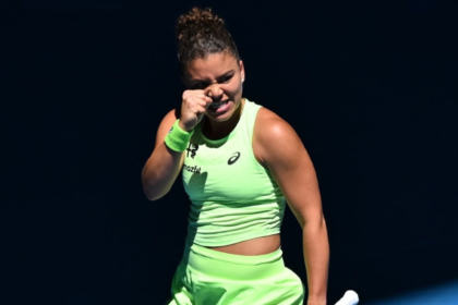 Paolini e Sakkari confirmam favoritismo; Yastremska se despede precocemente em Melbourne
