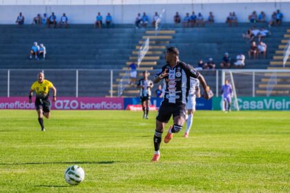 Clássico alagoano termina sem gols e mantém CSA na liderança do Estadual