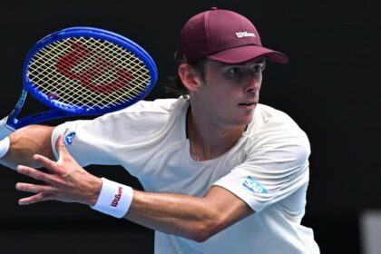 De Minaur e Rublev estreiam com vitórias tranquilas no Australian Open