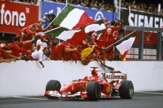 Ex-diretor da Ferrari diz que mudanças de regras evitaram novos títulos de Schumacher