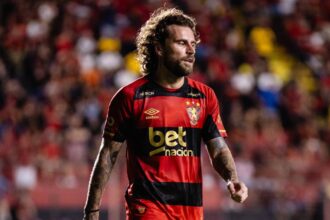 Sport oficializa rescisão de contrato com o meia Lucas Lima