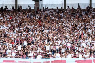 Santa Cruz volta a jogar mal, perde do Retrô e cai para 4º lugar no Pernambucano