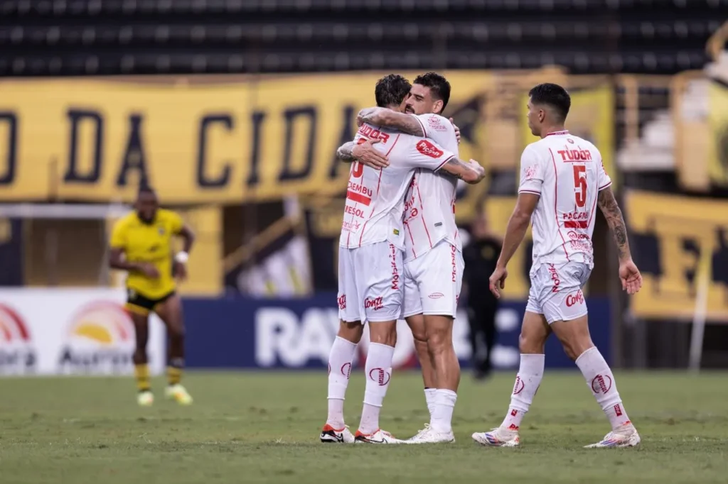 Noroeste recebe Capivariano em busca da primeira vitória no Paulistão de 2026