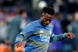 Com duas assistências, Vinicius Júnior assume liderança histórica de passes do Real Madrid na Champions