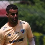 São Paulo pede R$ 1,5 milhão para emprestar volante Alisson ao Corinthians