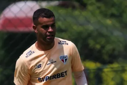 São Paulo pede R$ 1,5 milhão para emprestar volante Alisson ao Corinthians
