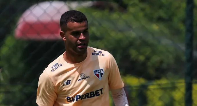 São Paulo pede R$ 1,5 milhão para emprestar volante Alisson ao Corinthians