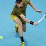 Sinner domina Duckworth, chega à 27ª vitória seguida sobre australianos e avança no Australian Open
