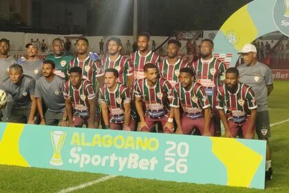 CSE derrota Penedense na estreia de Leandro Campos e assume lugar no G-4 do Alagoano