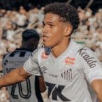 Tottenham oficializa chegada do lateral Souza, destaque de 19 anos do Santos