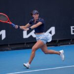 Stefani estreia com vitória nas mistas e emplaca segundo triunfo no dia em Melbourne