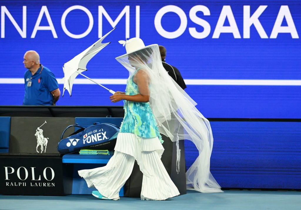 Alcaraz aprova visual de Osaka, enquanto uniforme de Sinner divide opiniões no Australian Open