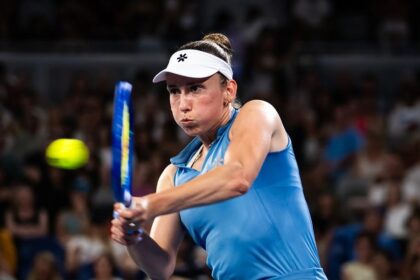 Elise Mertens avança às oitavas do Australian Open após quatro anos