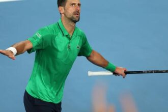 Djokovic alcança 400ª vitória em Grand Slams e iguala recorde de Federer em Melbourne