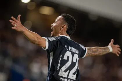 Remo vira contra Bragantino-PA e inicia Parazão 2026 com vitória