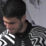 Alcaraz veste camisa da Seleção e recebe sequência de pedidos de casamento no Australian Open