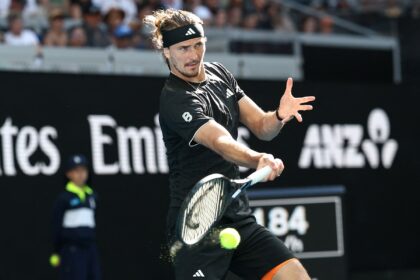 Zverev bate Cerúndolo em sets diretos e supera Becker em quartas do Australian Open