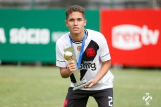 Fortaleza acerta chegada sem custos do lateral-direito Paulinho, ex-Vasco