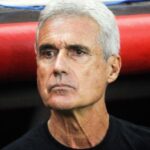 Técnico do Grêmio se desculpa por usar expressão racista após derrota no Gre-Nal