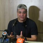 Marcelo Cabo atribui goleada do Santa Cruz ao Náutico à expulsão de Matheus Vinicius e critica arbitragem